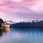 Villa Rose In The Center Of By Guestlee *