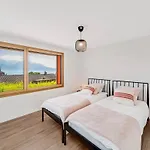 Villa Rose In The Center Of By Guestlee *