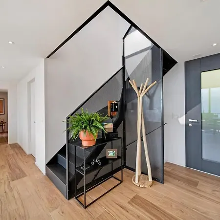 Villa Rose In The Center Of By Guestlee