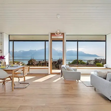 Villa Rose In The Center Of By Guestlee *