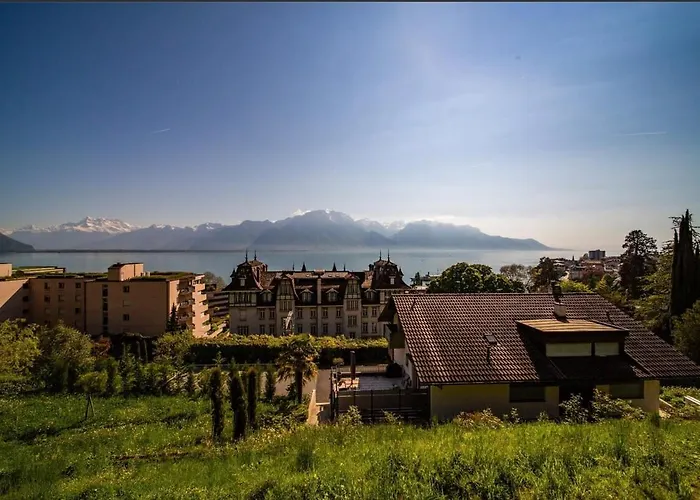 Rose In The Center Of By Guestlee *