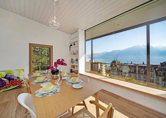 Villa Rose In The Center Of By Guestlee