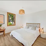Villa Rose In The Center Of By Guestlee
