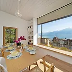 Villa Rose In The Center Of By Guestlee